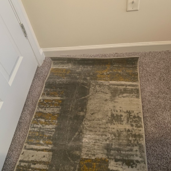 Two Rugs, never used. - Picture 2 of 3